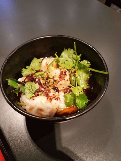 Hu's Inn - Restaurant Guide 0