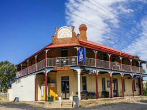 Ironbark Inn - Restaurant Guide 0