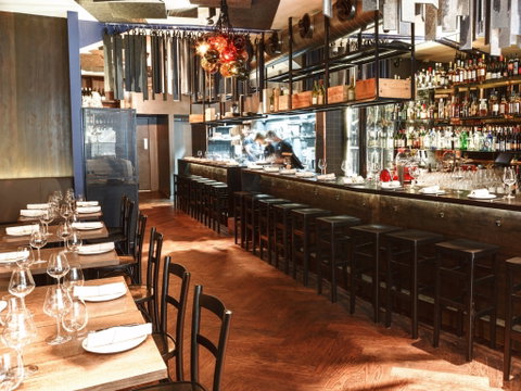 Monopole - Restaurant Guide 1