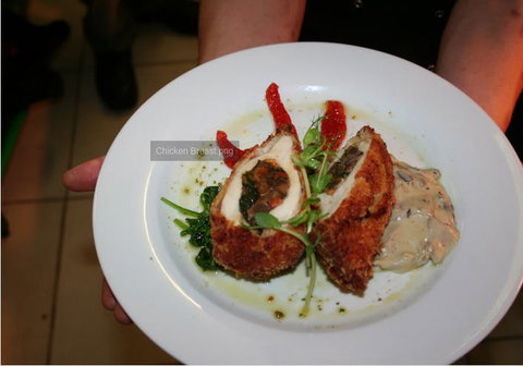 The Stirling Arms Hotel - Restaurant Guide 0