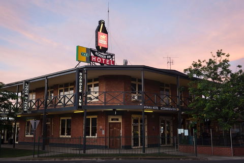 Border Inn Hotel - Restaurant Guide 0