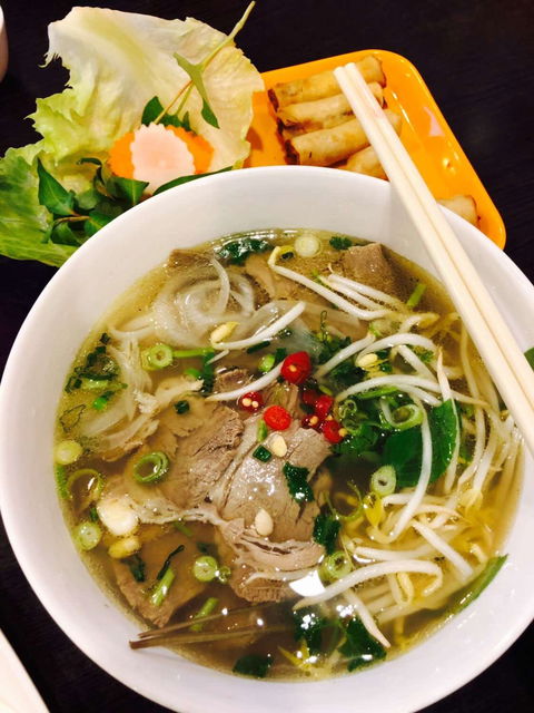 Eight Bowls Pho - Restaurant Guide 0
