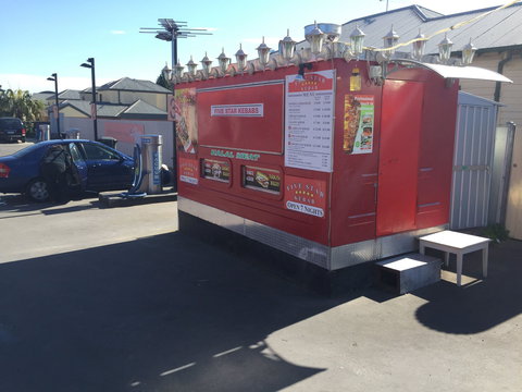 Flying Duck Hotel - Restaurant Guide 0