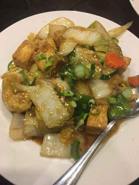 Mr Deng's Chinese Restaurant - Restaurant Guide 0