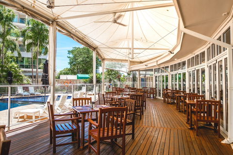 Poolside Restaurant And Bar - Restaurant Guide 0