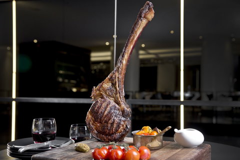 Vintaged Bar + Grill - Restaurant Guide 1