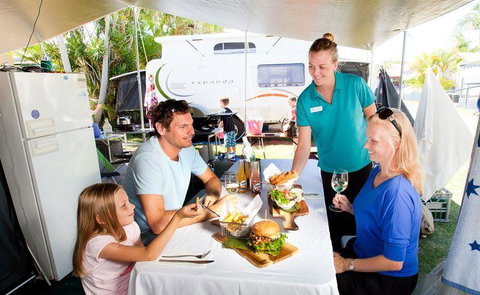 Ripples Licensed Cafe - Restaurant Guide 11