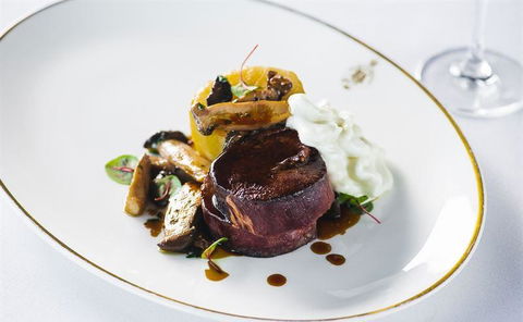 SJ's Brasserie - Restaurant Guide 3