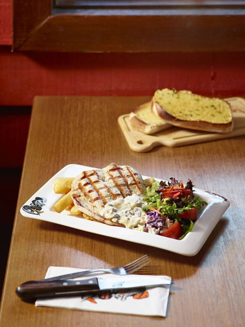 Outback Jacks Bar & Grill - Restaurant Guide 3