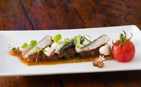 Linq Bar Restaurant - Restaurant Guide 17