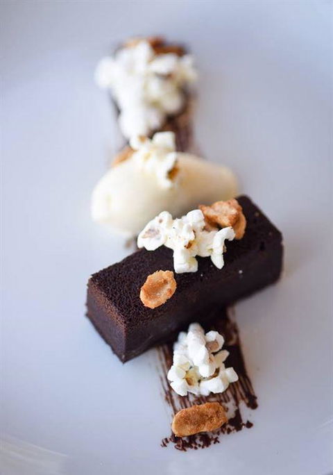 Linq Bar Restaurant - Restaurant Guide 6