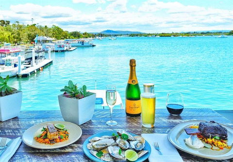 Noosa Boathouse - Restaurant Guide 10