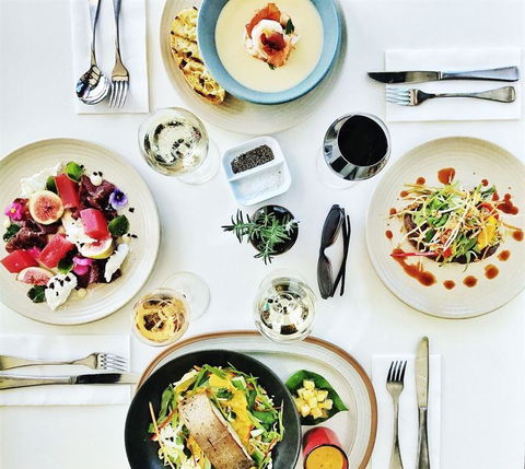 Noosa Boathouse - Restaurant Guide 8