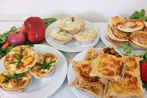 Perenti Cafe - Restaurant Guide 8