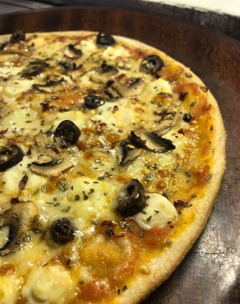 Bay Beach Pizza & Pasta - Restaurant Guide 8