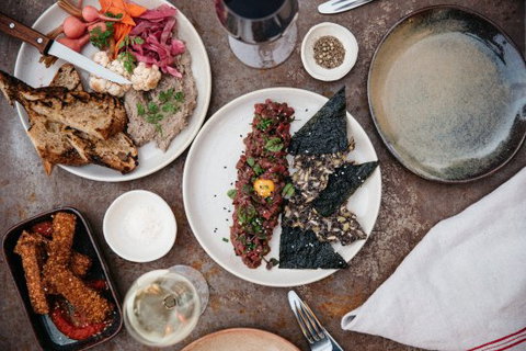 Folonomo - Restaurant Guide 24