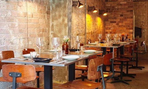 Folonomo - Restaurant Guide 13