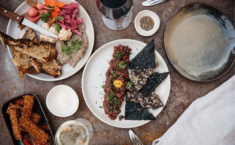 Folonomo - Restaurant Guide 8