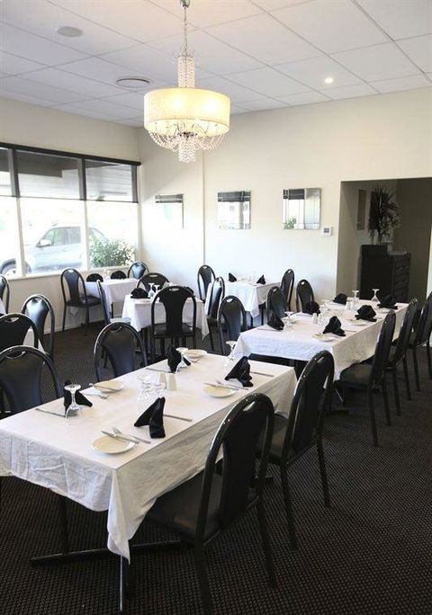 Tilly's Restaurant & Bar - Restaurant Guide 1