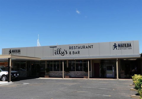 Tilly's Restaurant & Bar - Restaurant Guide 4