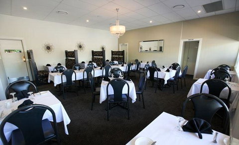 Tilly's Restaurant & Bar - Restaurant Guide 5