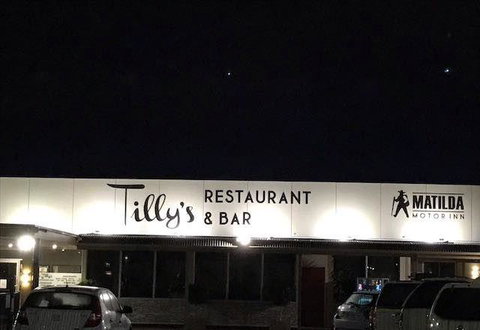 Tilly's Restaurant & Bar - Restaurant Guide 7