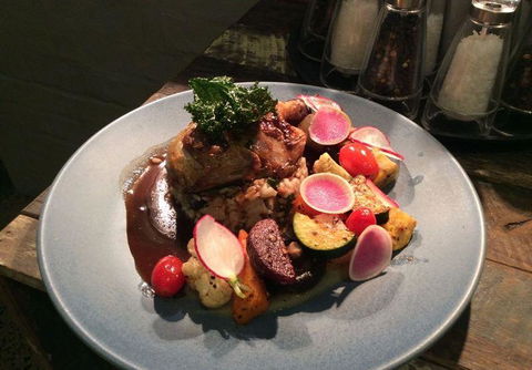 Vines Restaurant At Hollydene Estate - Restaurant Guide 10