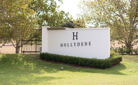 Vines Restaurant At Hollydene Estate - Restaurant Guide 6