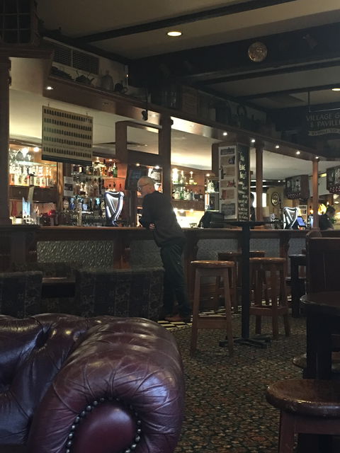 Mick O'Shea's Irish Pub - Restaurant Guide 11