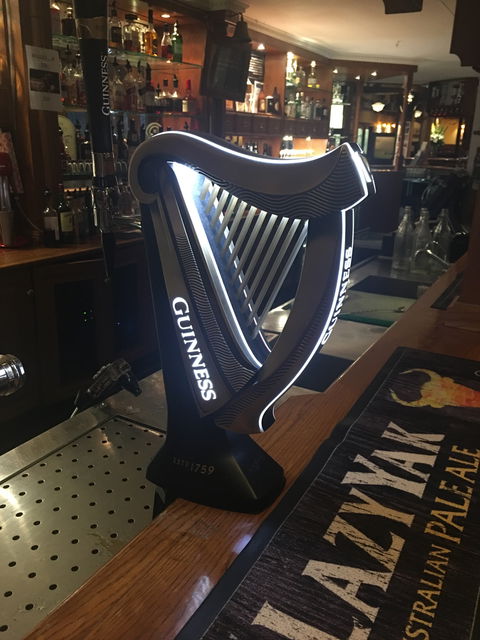 Mick O'Shea's Irish Pub - Restaurant Guide 8