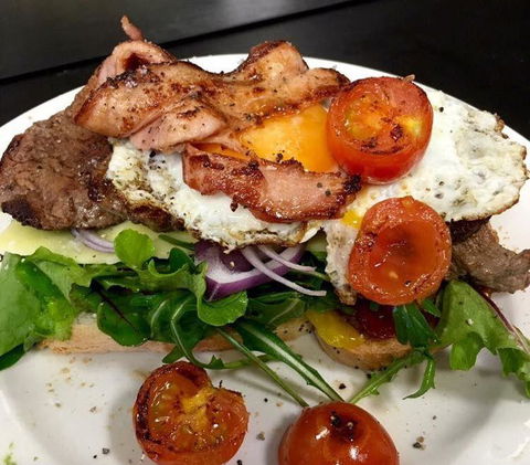 Salingers Cafe - Restaurant Guide 13