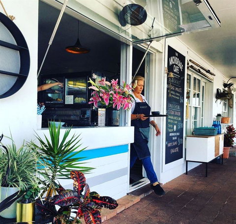 The Anchorage Cafe - Restaurant Guide 13
