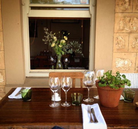 The Olfactory Inn - Restaurant Guide 10
