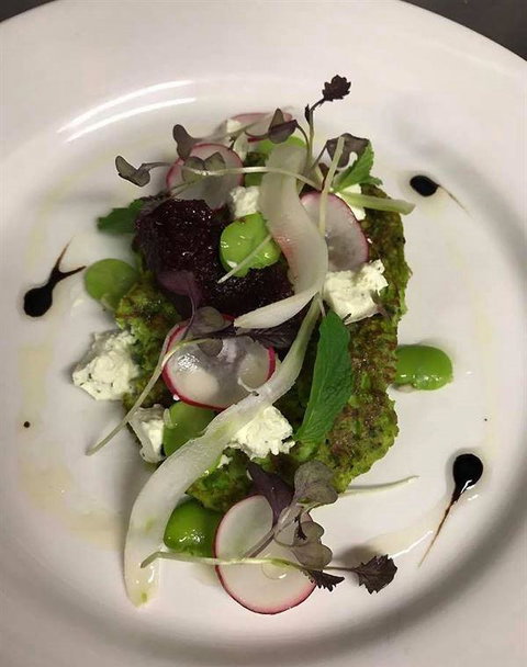 Castaway Cafe - Jacobs Well - Restaurant Guide 9