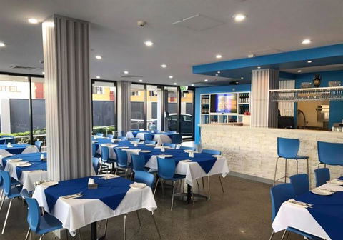 Let's Do Greek - Restaurant Guide 6