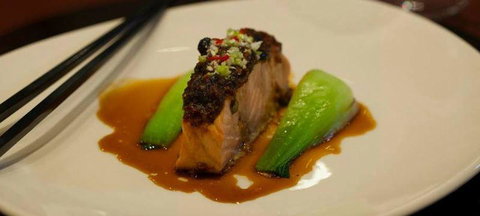 The Hatter & The Hare - Restaurant Guide 3