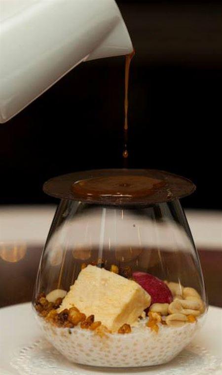The Hatter & The Hare - Restaurant Guide 4