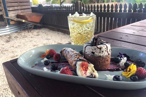 Barrels And Ashes - Restaurant Guide 13