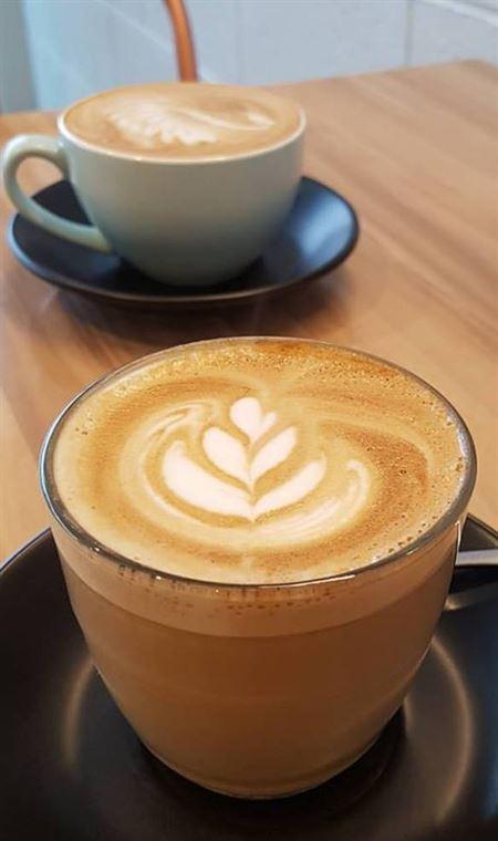 Farro Nourishing Eatery - Restaurant Guide 4