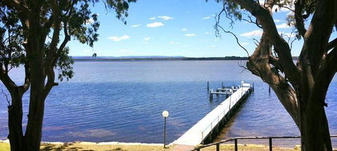 Maximilians On The Waterfront - Restaurant Guide 1