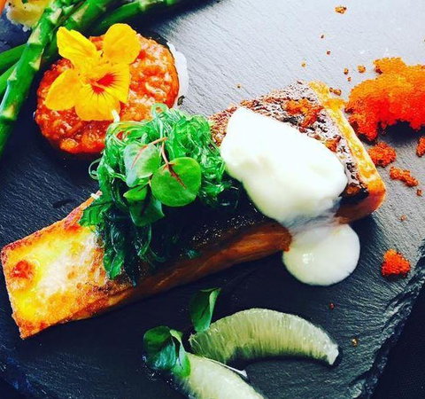 Maximilians On The Waterfront - Restaurant Guide 7