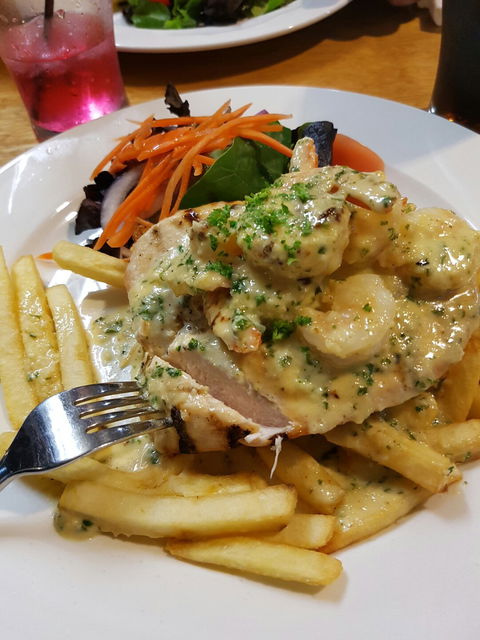 Bay Bar & Bistro - Restaurant Guide 3