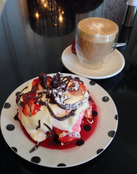 Quorum Restaurant - Restaurant Guide 8