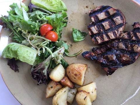 Trattoria La Vigna - Restaurant Guide 0