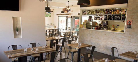 Rockpools Cafe Bar & Function Centre - Restaurant Guide 4