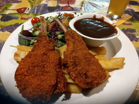 Court House Hotel - Restaurant Guide 0