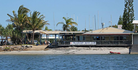 Tin Can Bay Yacht Club Bistro - Restaurant Guide 1