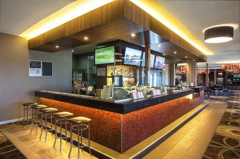 Magpies Sporting Club - Restaurant Guide 0