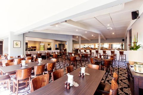 Shamrock Gardens Motel & Star Motel - Restaurant Guide 0