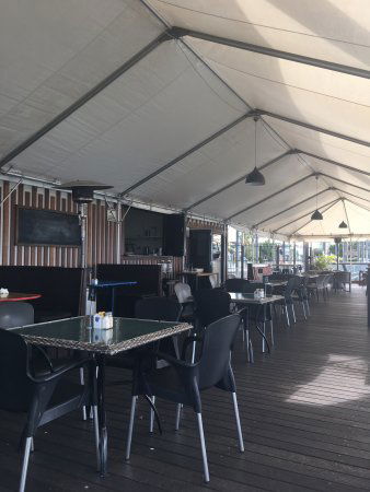 Waterfront Cafe Bar - Restaurant Guide 0